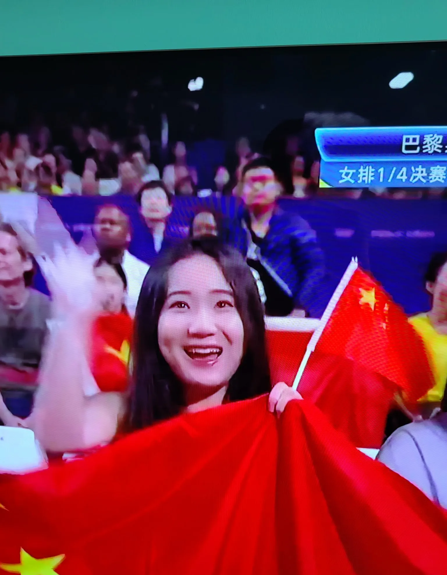 包含球迷互动：线上投票支持心仪球员的词条
